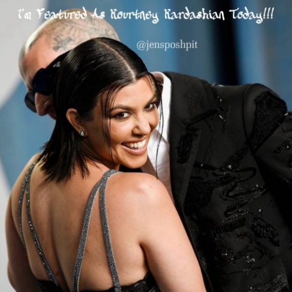 𝟕/𝟏 I'm Featured Today! Yay 😃 - Picture 1 of 2